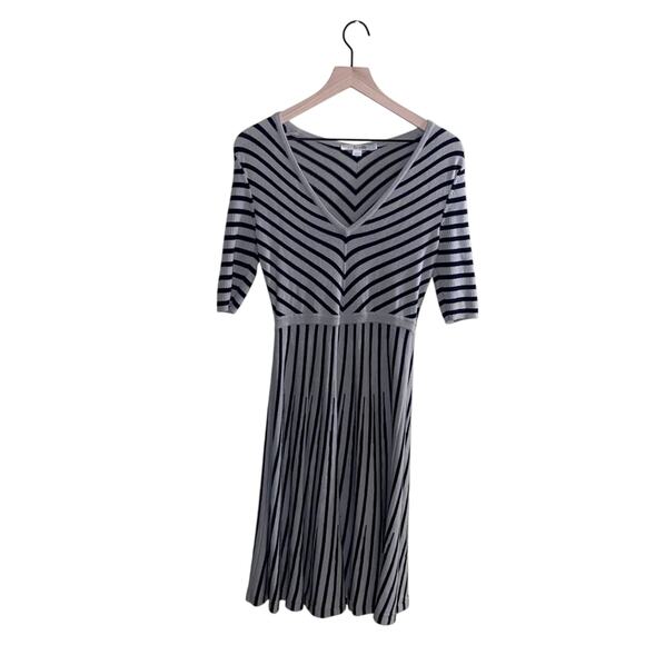 BODEN navy and gray sweater fit and flare dress 8 - Picture 1 of 5